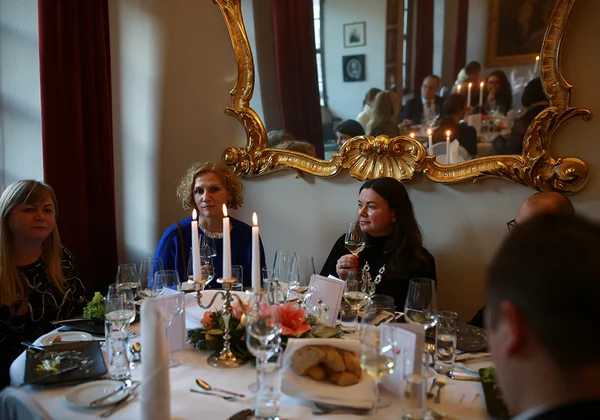 Schätze der Zaren Vernissage – Mercan Fröhlich
